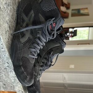 Asics Black Athletic Shoes with Durable Sole and Ankle Support wrestling sneaker